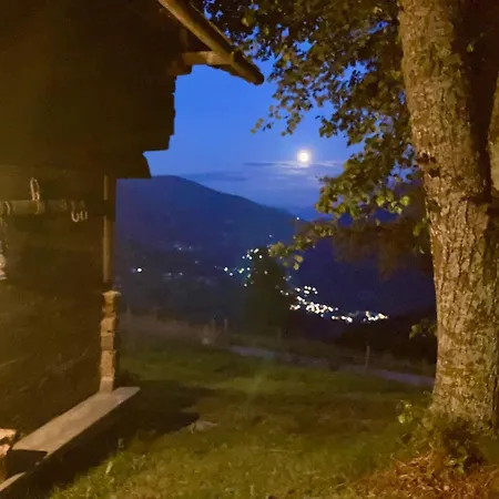 度假居 Panorama Almhuette Nockberge Zodl