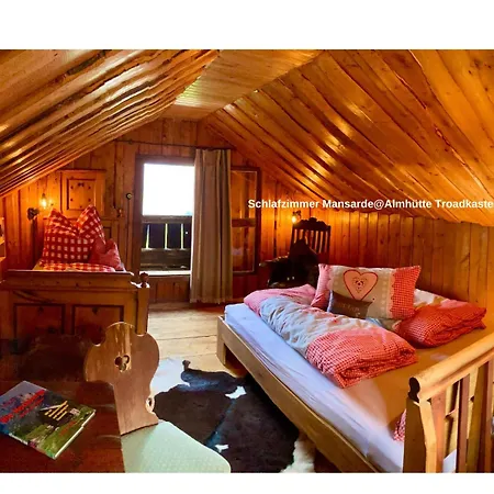 度假居 Panorama Almhuette Nockberge